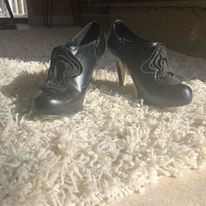 Steve madden size 8 heels